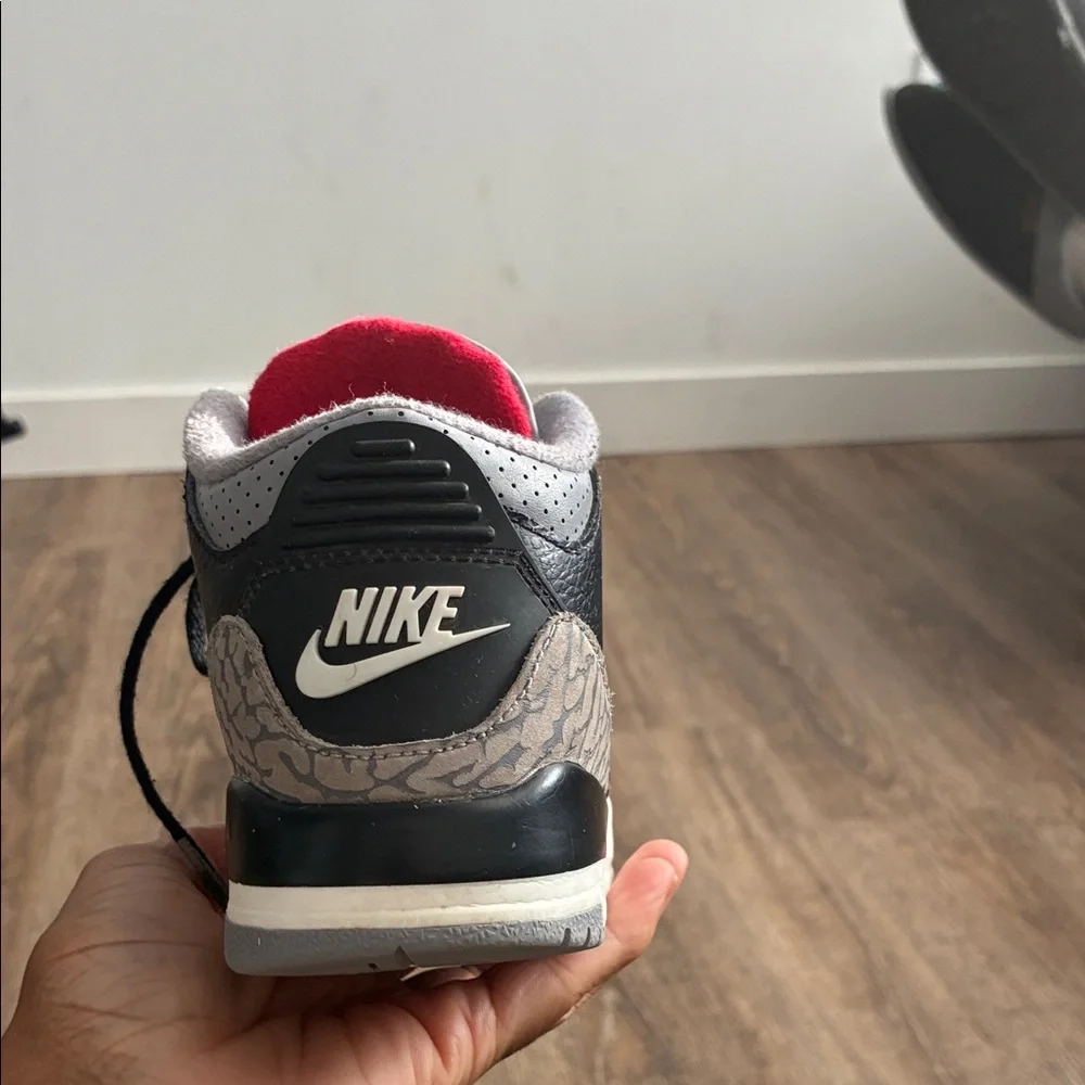 Jordan Kids Black and Gray Sneakers - Picture 7 of 16